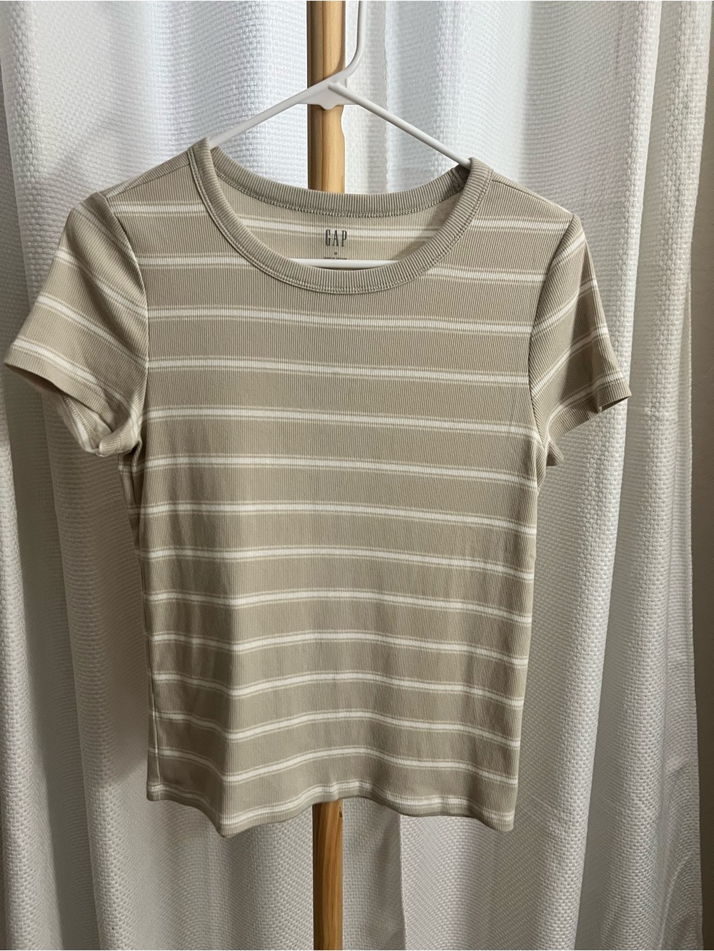 GAP size medium t- shirt, tan and white stripes, neutral colors